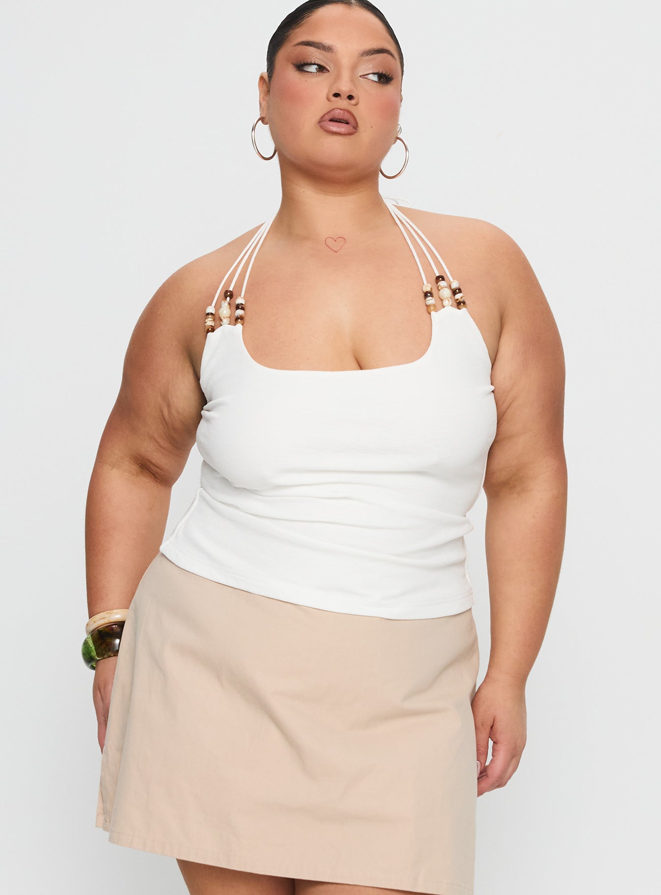 Roller Coaster Bead Detail Top White Curve