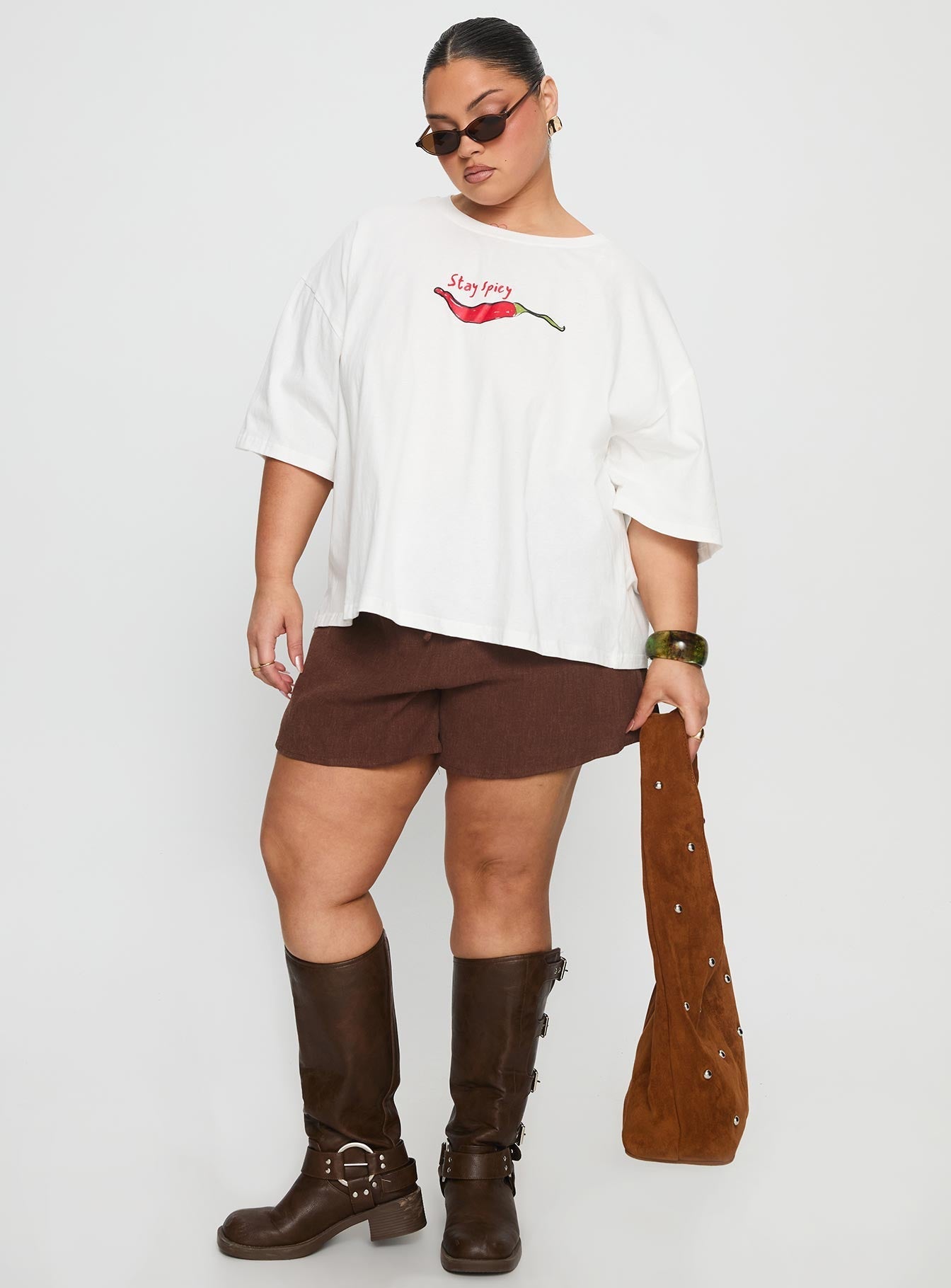 Stay Spicy Graphic Top White Curve