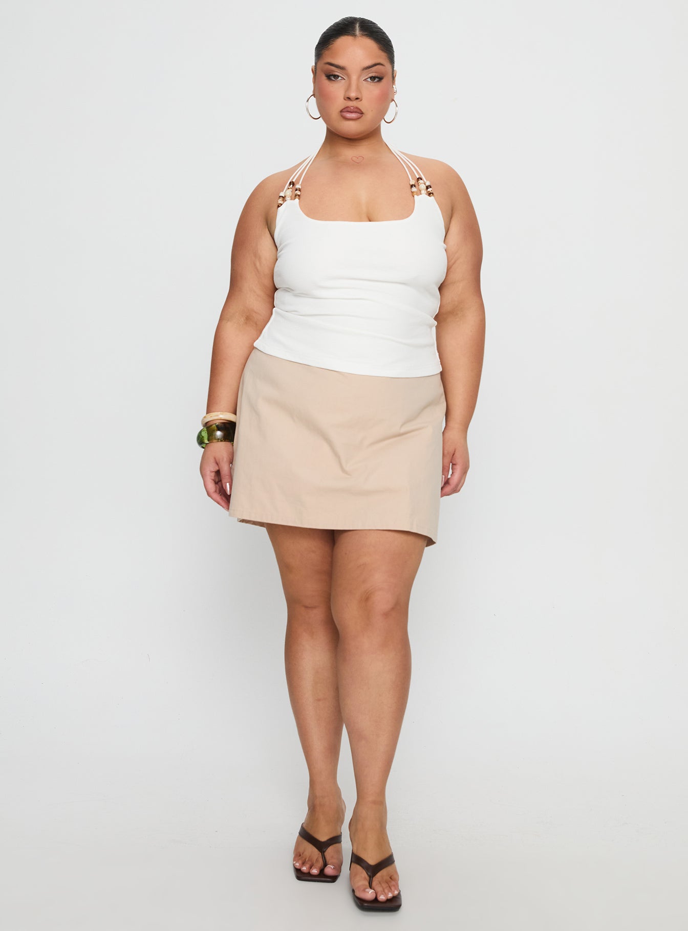 Roller Coaster Bead Detail Top White Curve