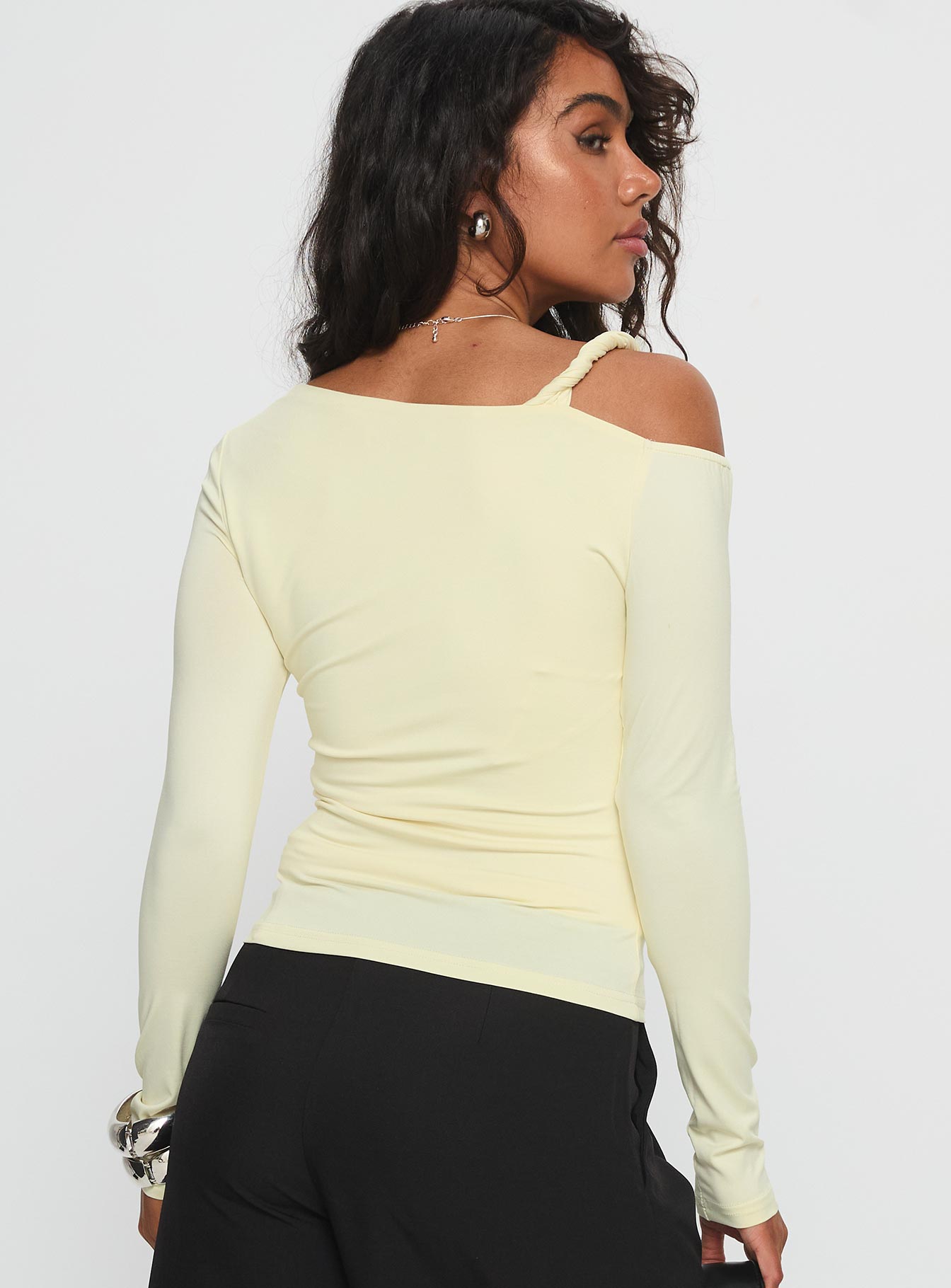 Aesha Twist Detail Long Sleeve Top Butter
