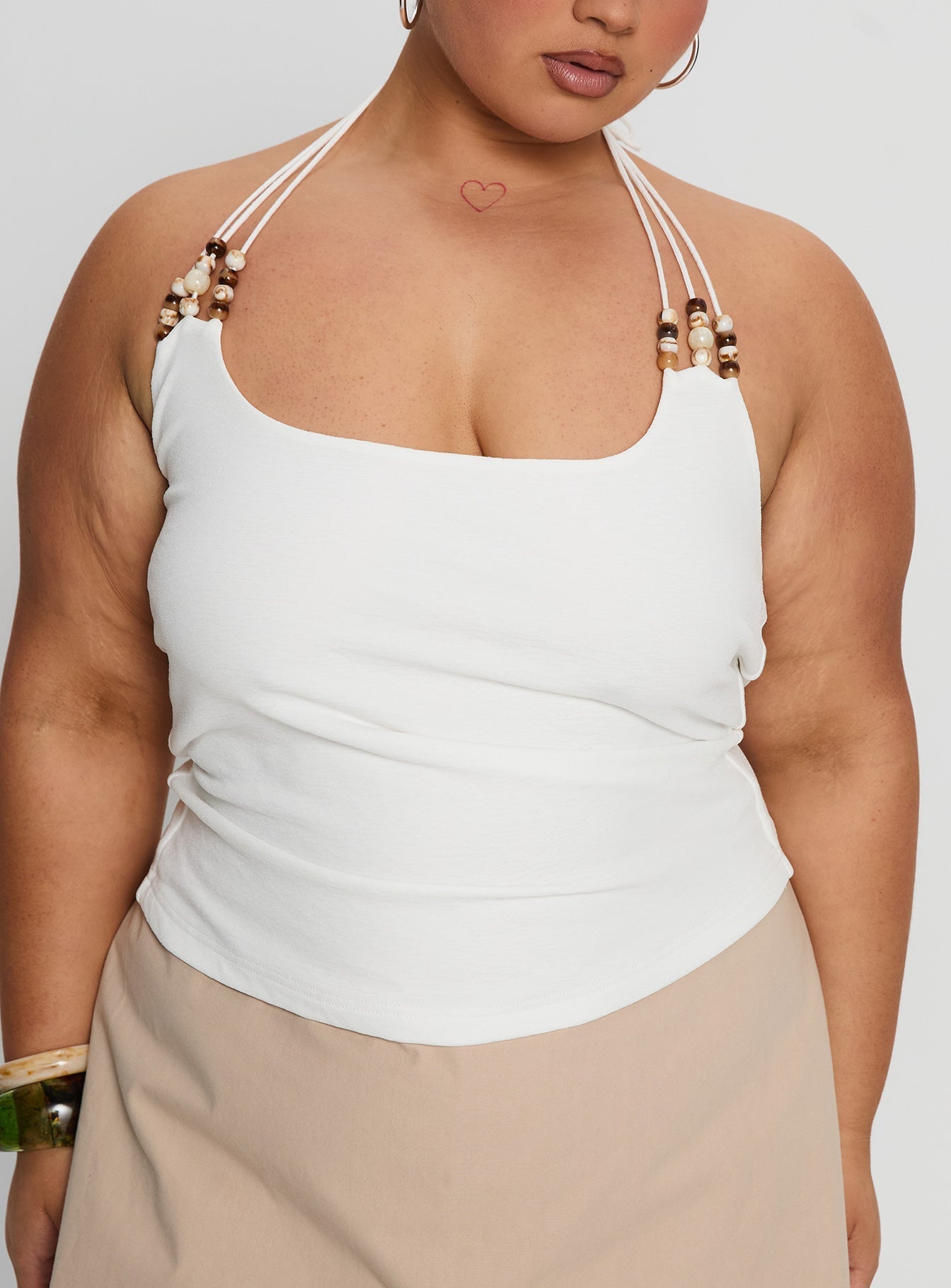 Roller Coaster Bead Detail Top White Curve