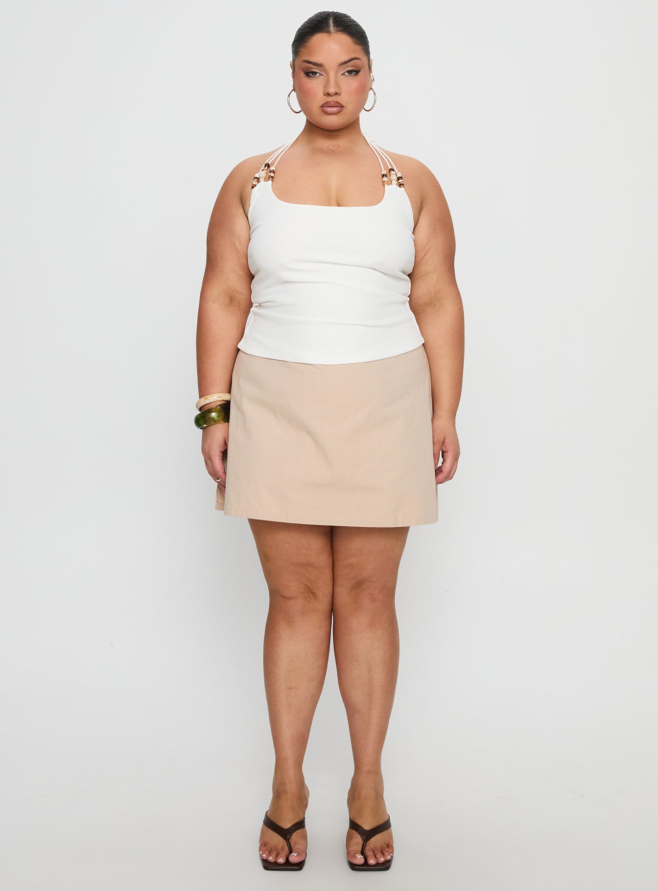 Roller Coaster Bead Detail Top White Curve