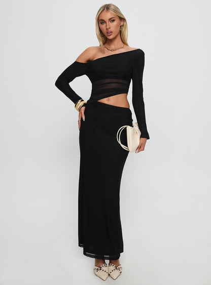 Zenayah Off Shoulder Long Sleeve Maxi Dress Black